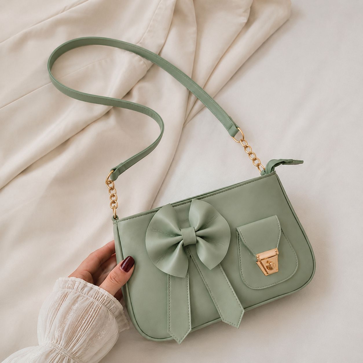 Bella Bow Shoulder Bag for Women – Fashion Mini Handbag with Elegant Bow Design | Black